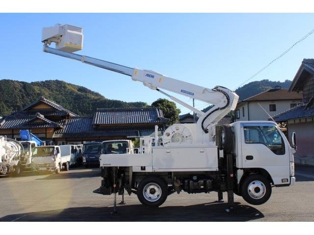
								ISUZU ELF TRUCK full									
