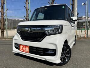 HONDA N-BOX CUSTOM