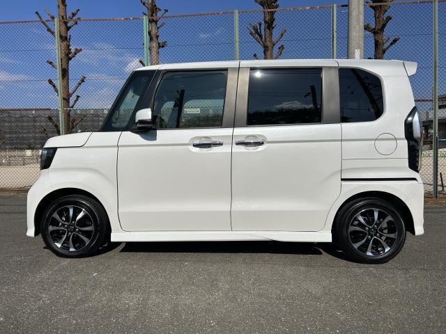 
								HONDA N-BOX CUSTOM full									