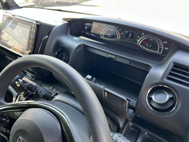
								HONDA N-BOX CUSTOM full									