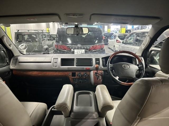 
								TOYOTA REGIUS ACE VAN full									