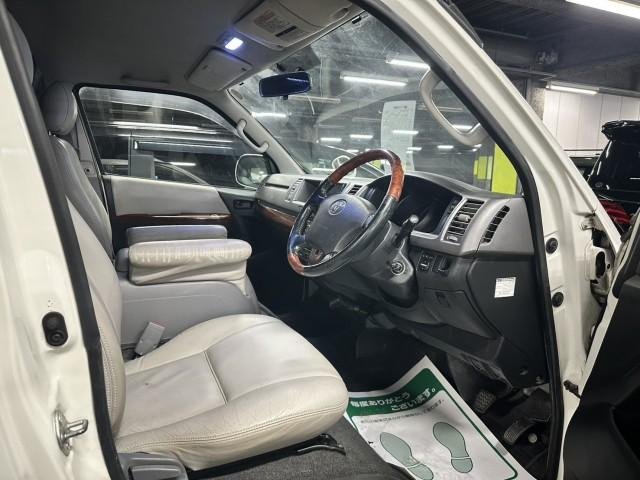 
								TOYOTA REGIUS ACE VAN full									
