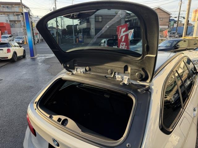 
								BMW 3 SERIES full									