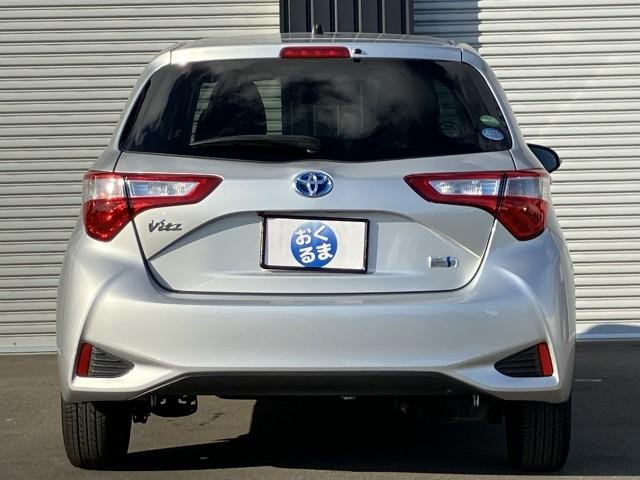 
								TOYOTA VITZ full									