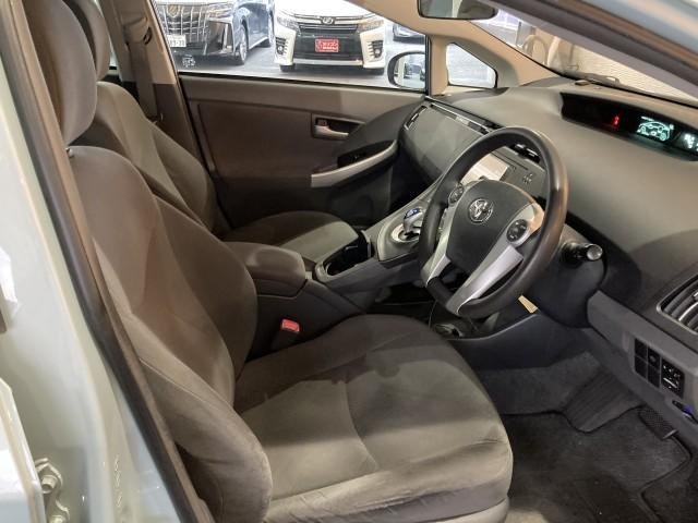 
								TOYOTA PRIUS full									