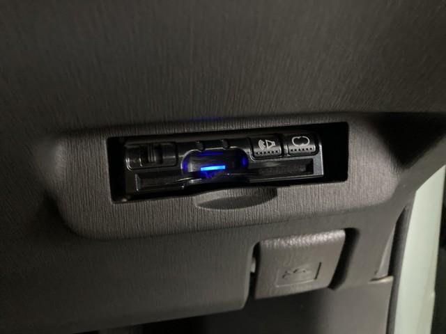
								TOYOTA PRIUS full									