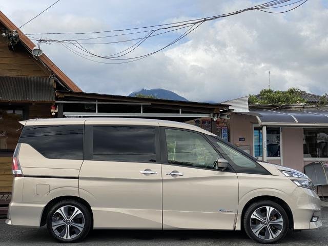 
								NISSAN SERENA full									