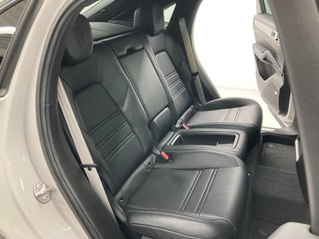 
								PORSCHE CAYENNE full									