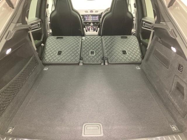 
								PORSCHE CAYENNE full									