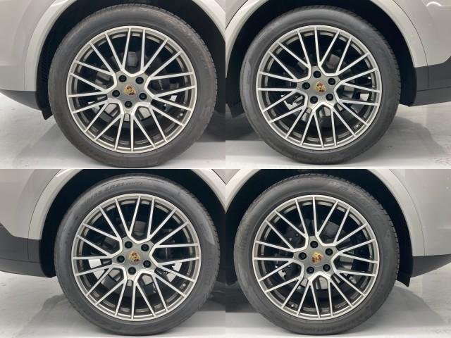 
								PORSCHE CAYENNE full									