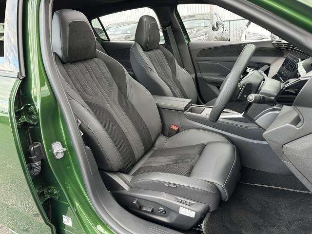 
								PEUGEOT 308 full									