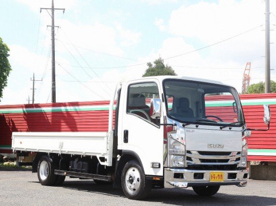 
								ISUZU ELF TRUCK full									