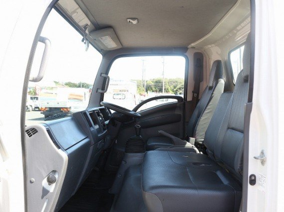 
								ISUZU ELF TRUCK full									