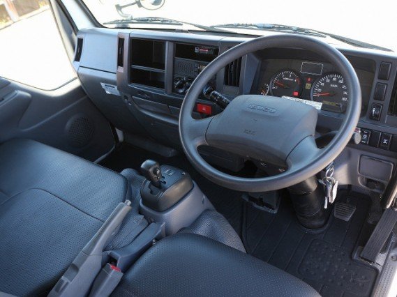 
								ISUZU ELF TRUCK full									