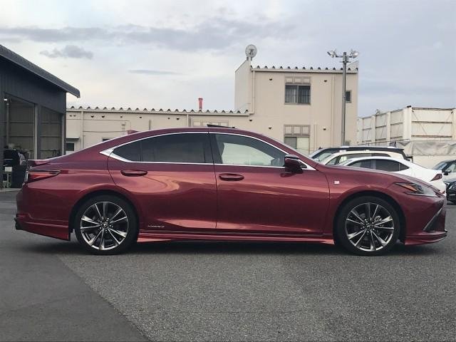 
								LEXUS ES full									