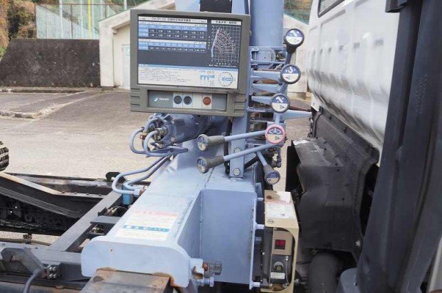 
								ISUZU ELF TRUCK full									