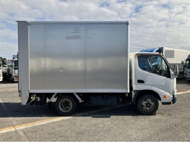 
								TOYOTA DYNA TRUCK full									