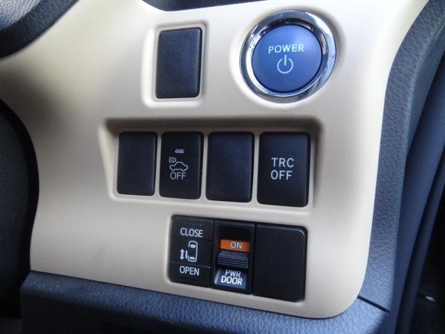 
								TOYOTA NOAH full									