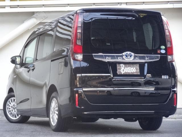 
								TOYOTA NOAH full									