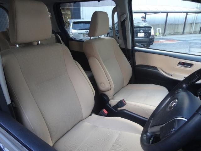 
								TOYOTA NOAH full									