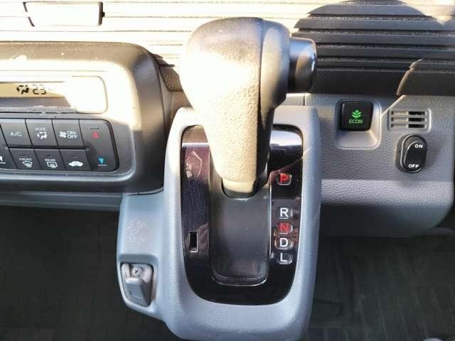 
								HONDA N-VAN full									