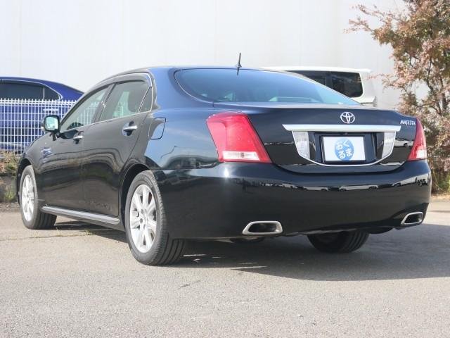 
								TOYOTA CROWN MAJESTA full									