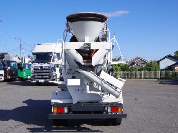 
								ISUZU ELF TRUCK full									