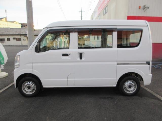 
								MAZDA VAN full									