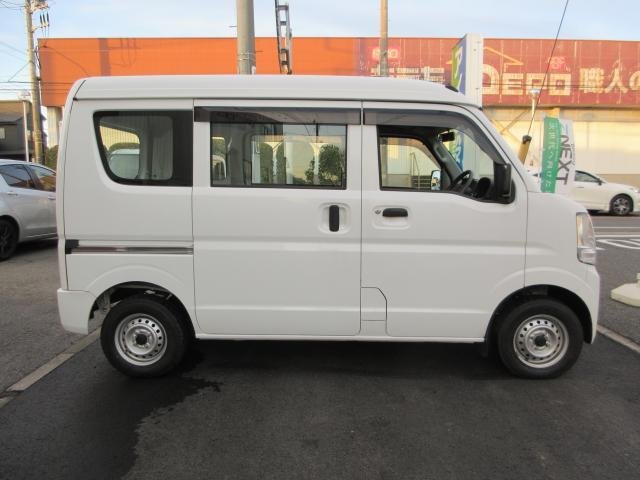 
								MAZDA VAN full									