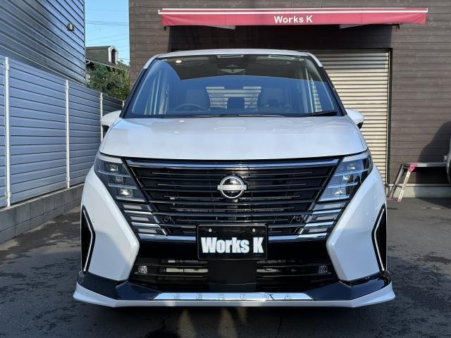 
								NISSAN SERENA full									