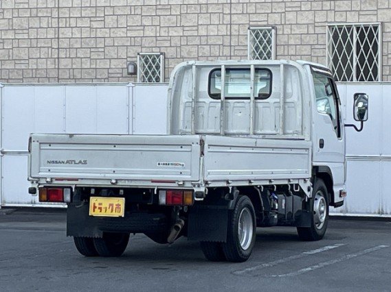 
								NISSAN ATLAS TRUCK full									