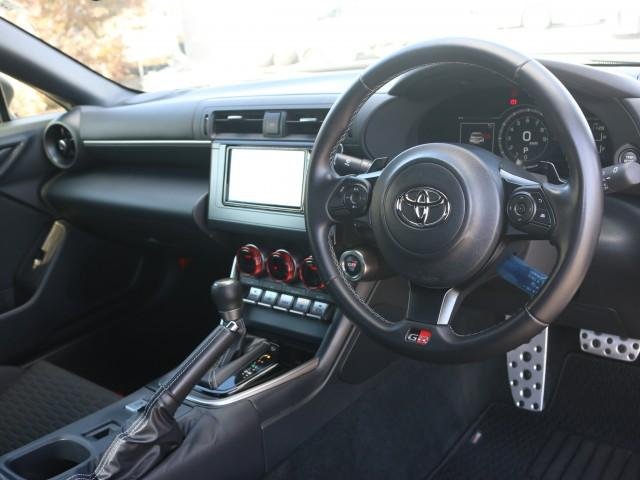 
								TOYOTA GR86 full									
