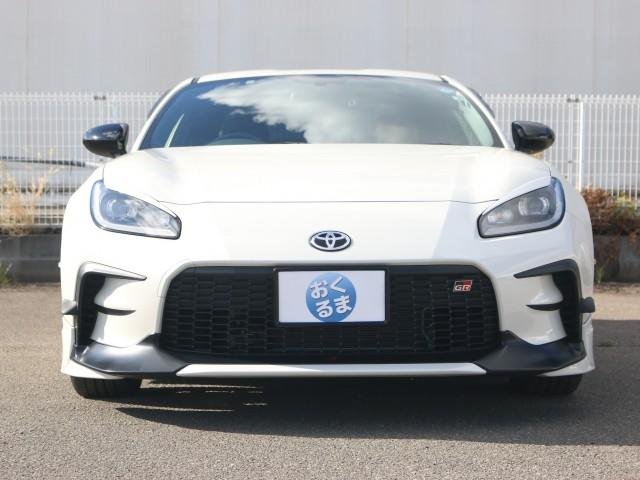 
								TOYOTA GR86 full									
