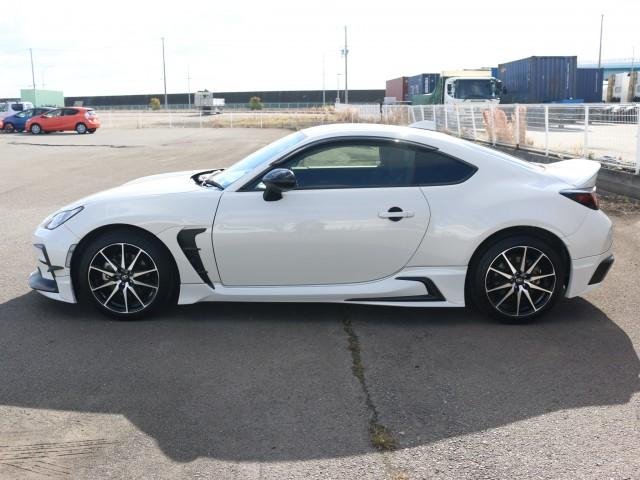 
								TOYOTA GR86 full									