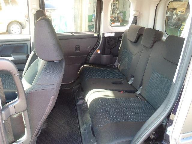
								TOYOTA ROOMY full									
