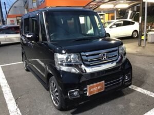 HONDA N-BOX CUSTOM