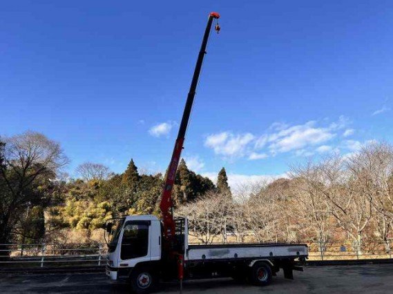 
								ISUZU FORWARD full									