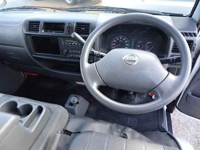 
								NISSAN VANETTE VAN full									
