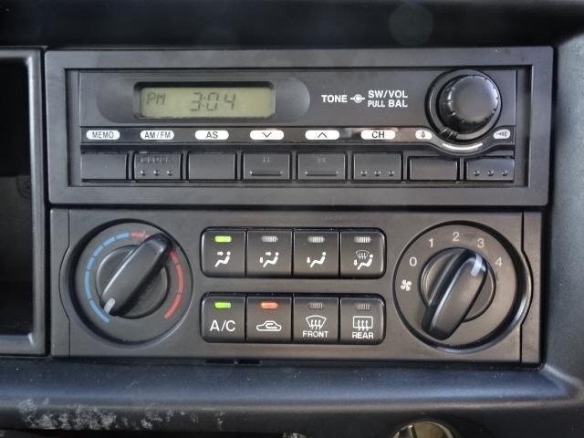 
								NISSAN VANETTE VAN full									