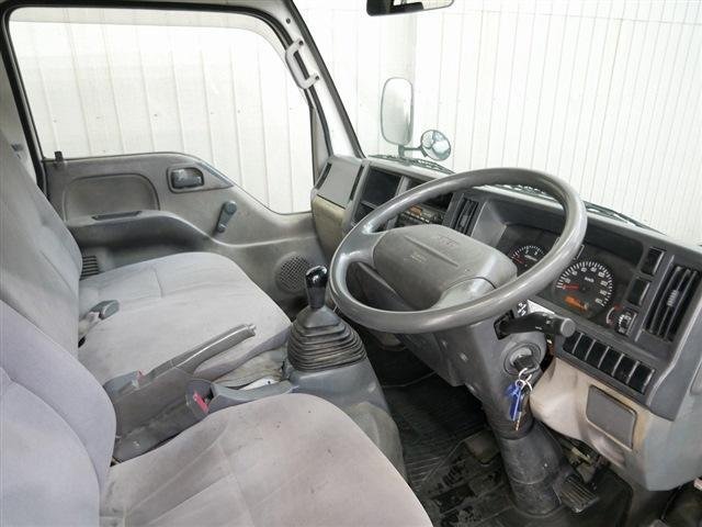 
								ISUZU ELF TRUCK full									