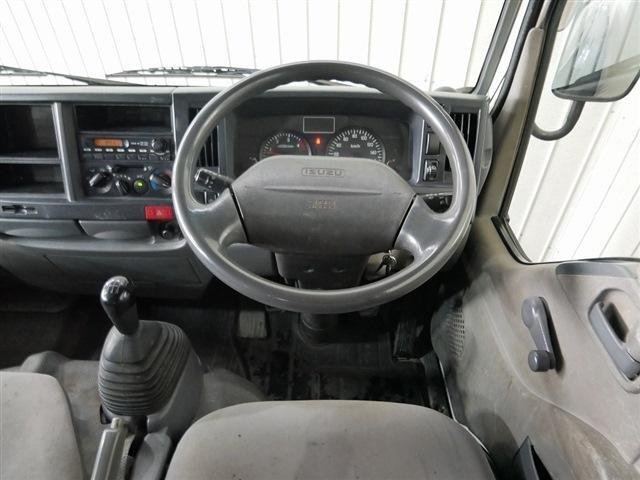 
								ISUZU ELF TRUCK full									