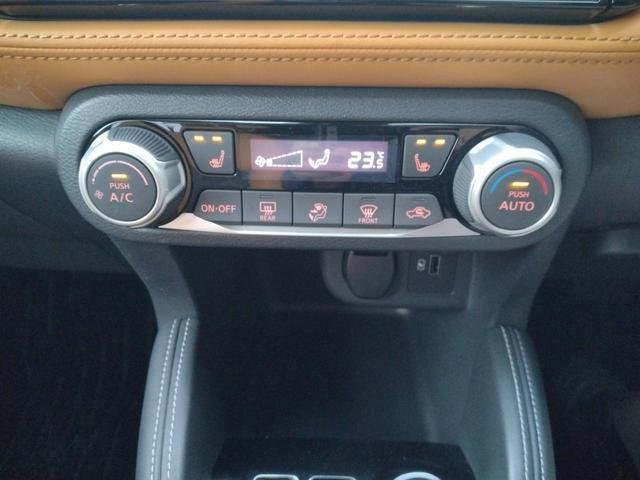 
								NISSAN KICKS full									