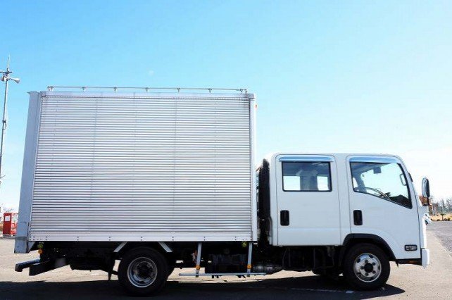
								ISUZU ELF TRUCK full									