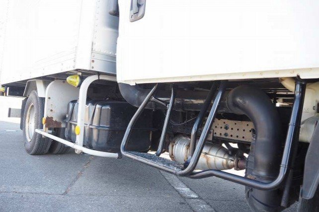 
								ISUZU ELF TRUCK full									