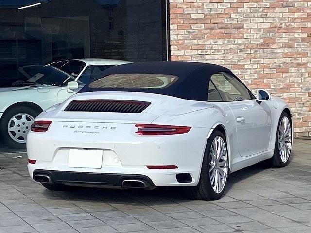 
								PORSCHE 911 full									
