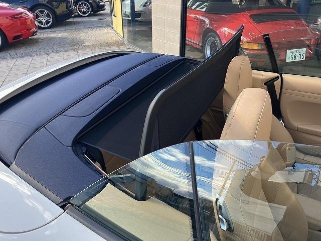 
								PORSCHE 911 full									