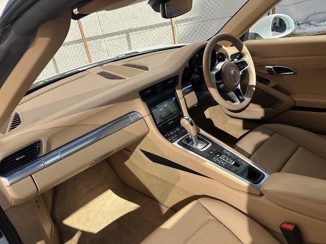 
								PORSCHE 911 full									