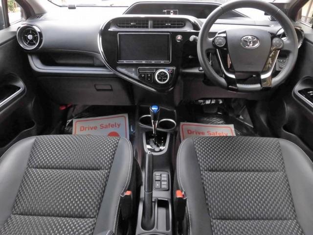 
								TOYOTA AQUA full									