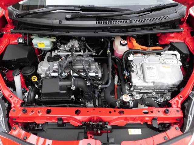 
								TOYOTA AQUA full									