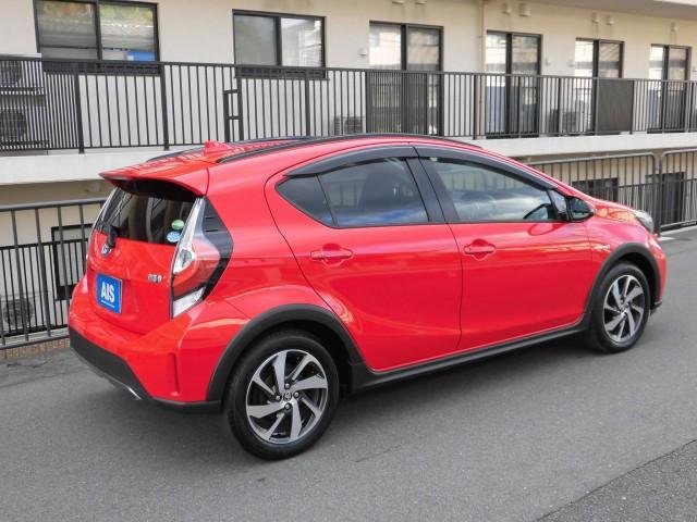 
								TOYOTA AQUA full									